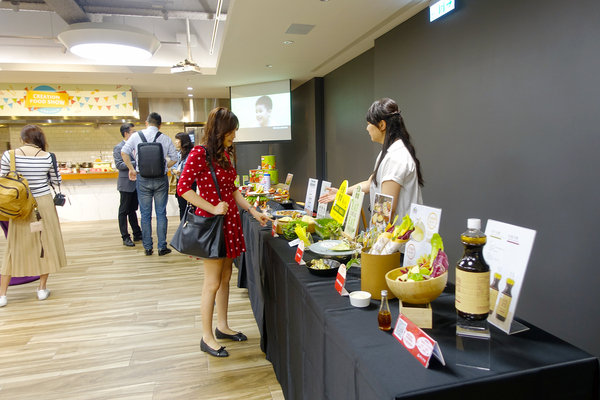 餐飲創業開店技術指導-開元創意中心，食品原料供應.批發.配送及餐飲設備、實用開店美食教學、開發新菜單，可滿足採購需求的餐飲創業顧問