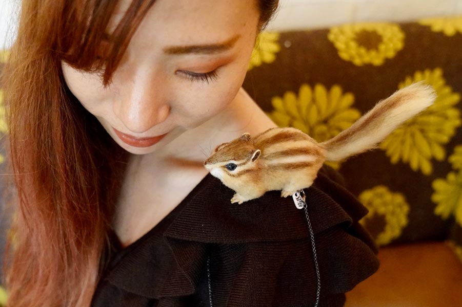 税込 穴から顔を出したシマリス 羊毛フェルト おもちゃ 人形 7123円blog Grupostudio Com Br