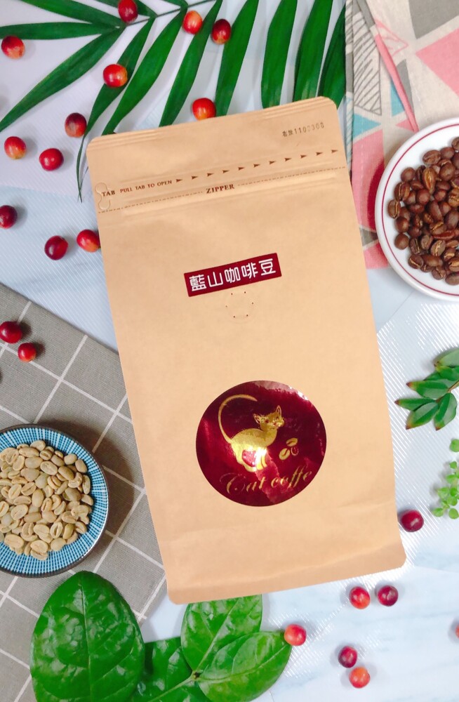 藍山咖啡豆 454g / 磅 處理方式水洗豆 烘培程度中烘焙 產地娜玲瓏 風味&口感果醬般甜美帶有微微果香(為仿藍山風味的咖啡豆) 說明 1500元免運費 嚴選咖啡生豆自家烘焙少量進貨控管品質確保商品