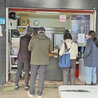 【板橋美食】ㄞ台丸飯糰專賣店｜網路評價４.５顆星的爆人氣飯糰店