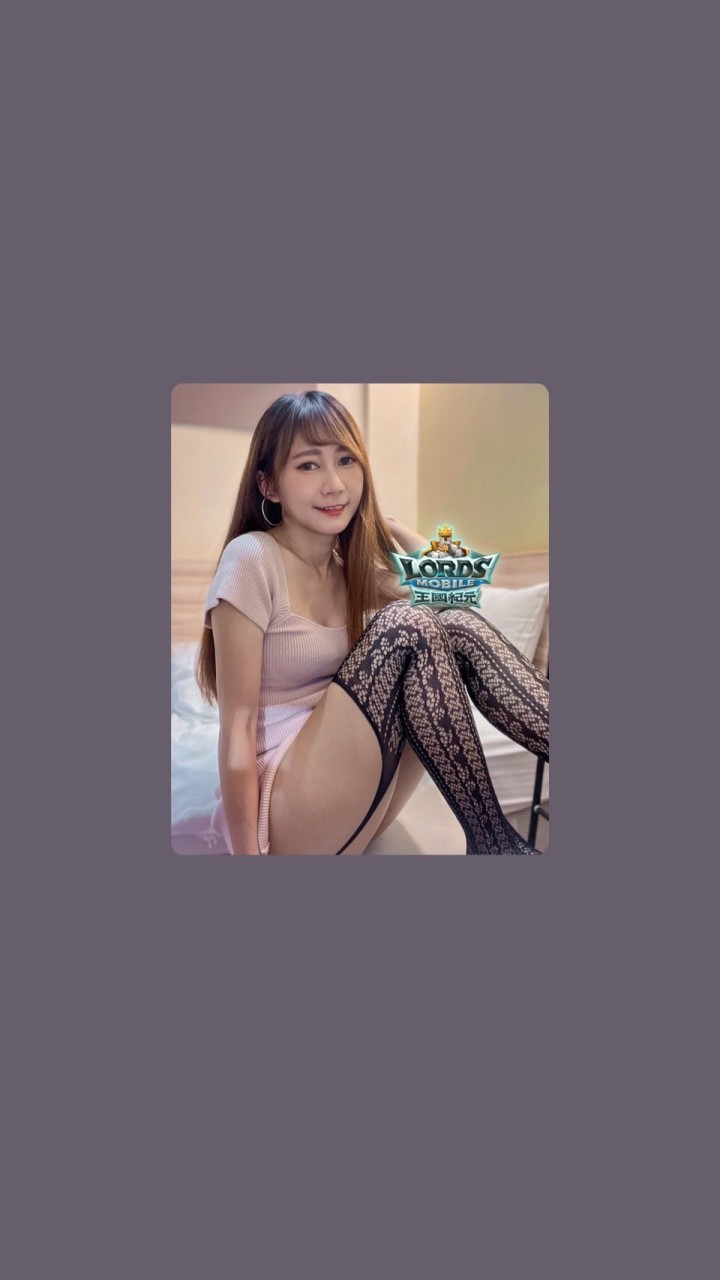 Hana小花🎀陪你戰王國😘