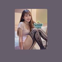 Hana小花🎀陪你戰王國😘