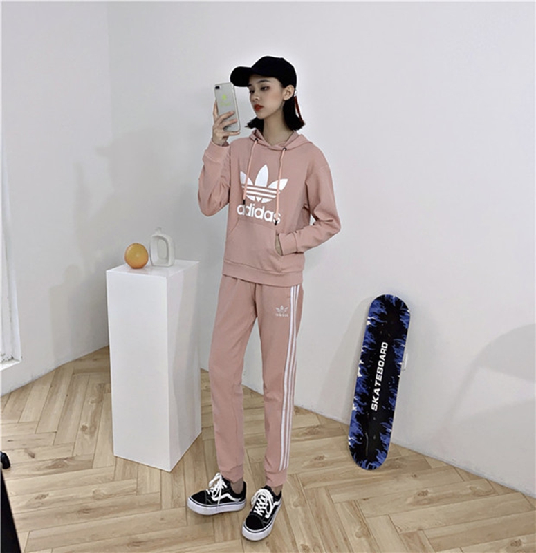 Adidas 套裝 運動套裝 休閒套裝 男女情侶套裝 愛迪達 休閒套裝 運動長袖上衣 運動褲 運動套裝 運動服 訓練服 套裝 球衣 球服 休閒運動服 男女同款套裝 情侶裝 棉質 學生套裝 大碼套裝