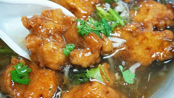 【台北美食】阿西魷魚羹-西門町商圈裡的50年老字號平價美食小吃店