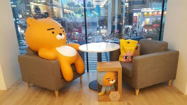 Kafe Bertema Karakter Populer di Korea