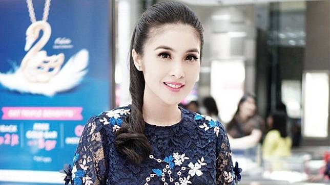 Diberi Hadiah Romantis Ini Oleh Suami, Sandra Dewi Bikin Iri Yuanita