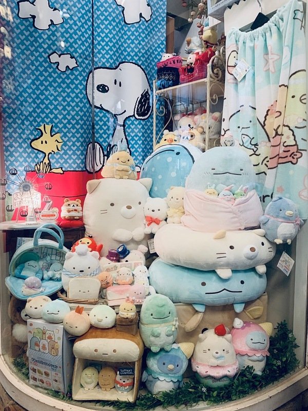 倪倪愛旅遊－『台中購物商圈推薦』台中在地人後花園小歐洲，綠意盎然異國購物散策－台中市大隆路商圈日韓、歐美私貨精品挖寶直擊分享