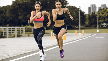 官方新聞 / 要跑贏自己 New Balance Women 與雷理莎、雷達達展現姊無畏精神