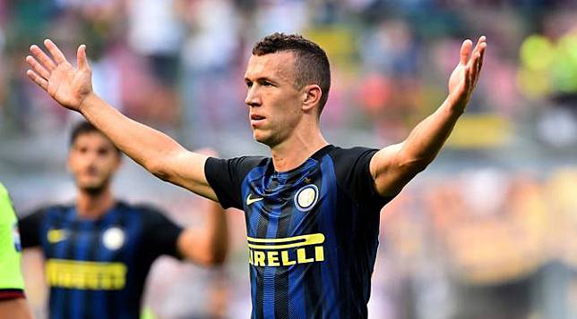 Manchester United Naikkan Tawaran untuk Ivan Perisic