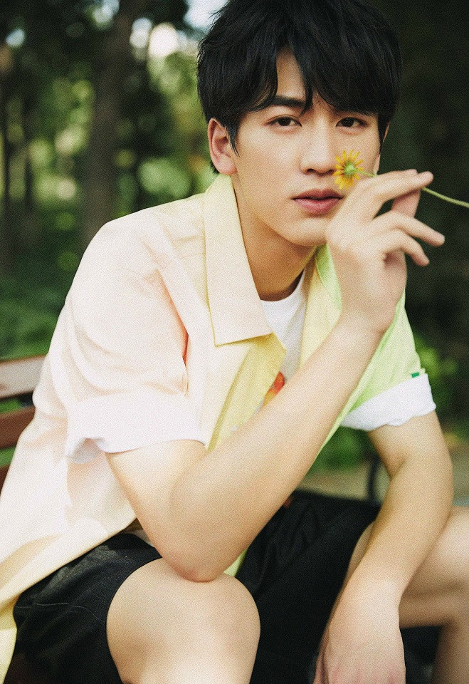 熱播陸劇明星指數榜TOP 8：《心動的瞬間》張凌赫