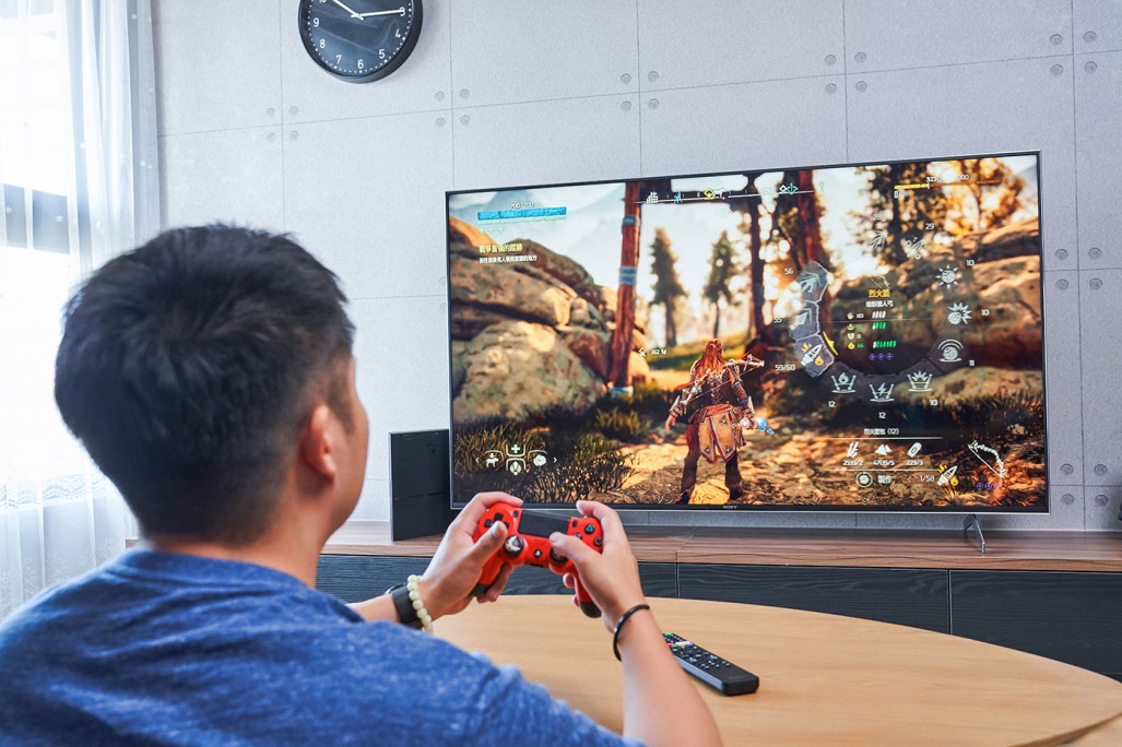 敏捷的反應速度搭配優異的對比度，再加上清晰的影像表現，使得 BRAVIA X9000H 系列的遊戲模式為玩家帶來更流暢的操作與亮眼的視覺觀感，豐富的色彩也讓遊戲畫面更逼真。