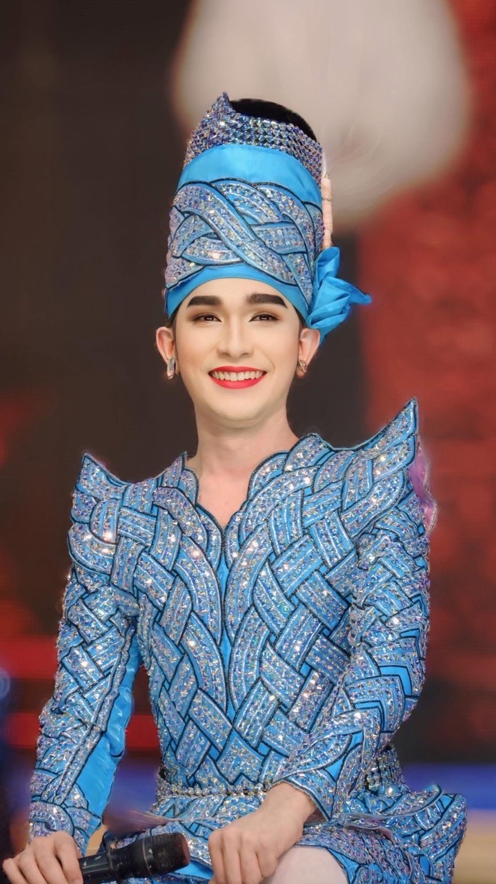 ด้อมพระเอกมาดเท่ห์🤍