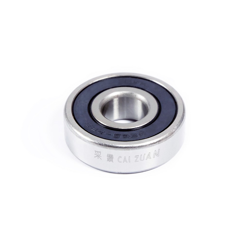 在機車零件中，軸承作用為控制機件的運動，前後輪、齒輪箱、開閉盤、發電盤等都有軸承的使用。軸承屬於消耗品，有其使用壽命，標準約8000小時，軸承開始磨損後，會影響其他零件運作，進而影響行車。建議定期檢查