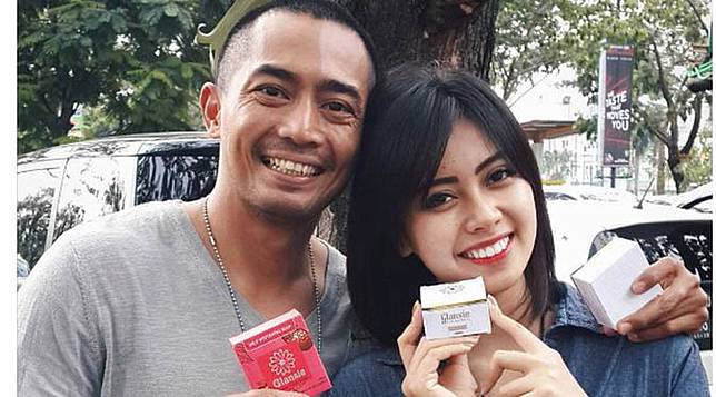 Yama Carlos dan Cerita Pernikahan Singkat Artis