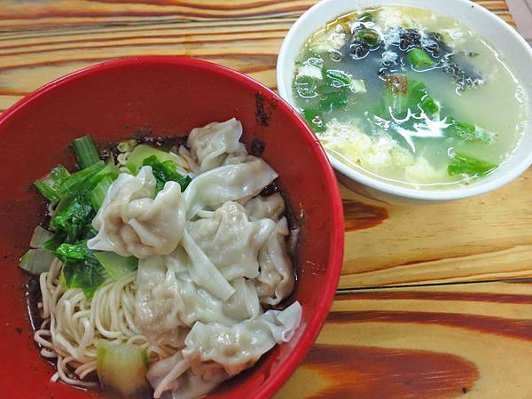 【台北美食】成都抄手麵食 China Dumpling Noodle-隱身在窄小巷弄市場裡的美食