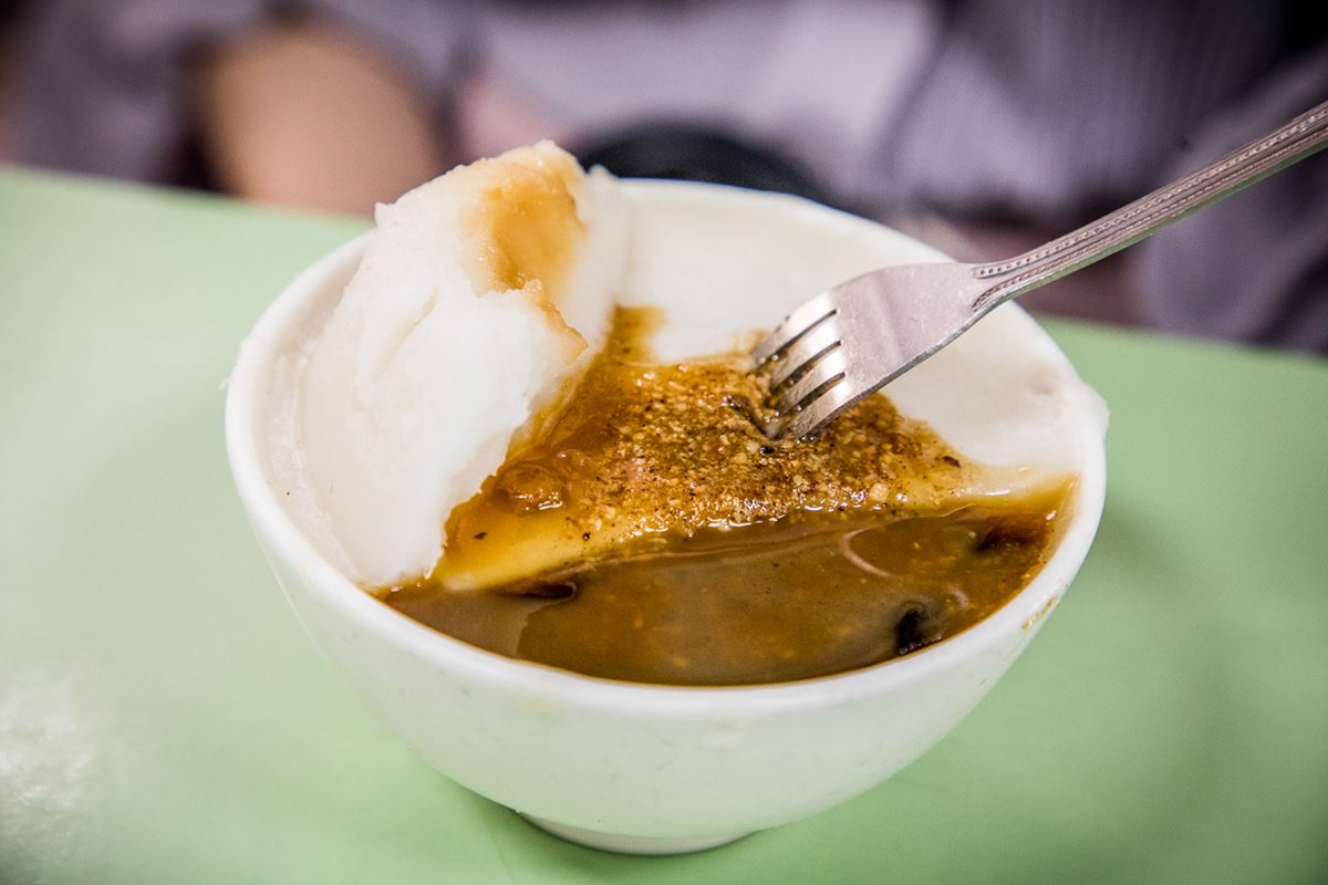 通通50元內爽吃！彰化６高CP值銅板美食：市場老店肉圓、80年蚵仔麵、焢肉飯