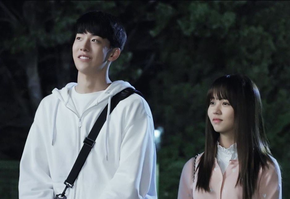 裡面也有很多很甜的戲份，南柱赫看著金所泫時，眼睛裡好像有著星光。