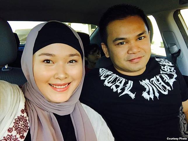 Melwanche Arief, warga Indonesia di Las Vegas, beserta istri. (VOA)