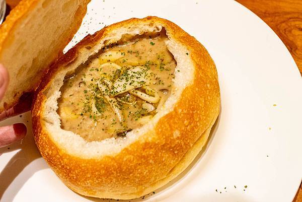 【新竹餐廳】YATS葉子-適合朋友聚會、家族團聚，環境舒適的北歐風餐廳！
