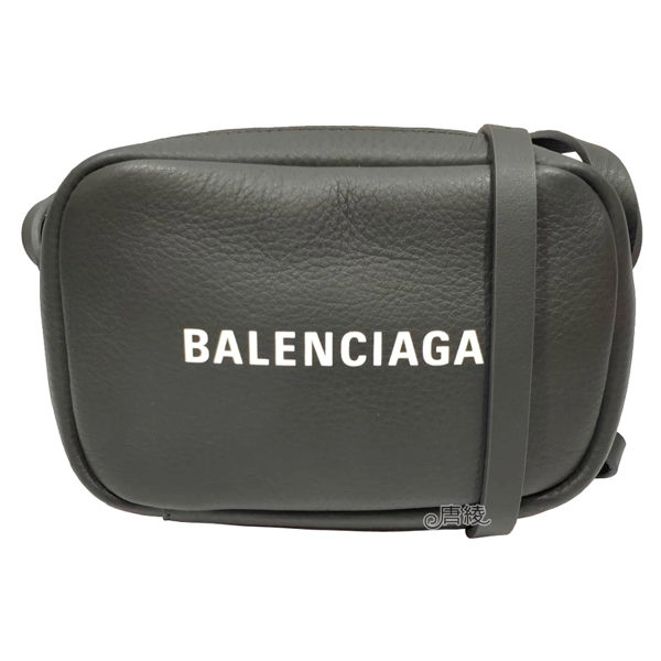 【Balenciaga 巴黎世家】489809 經典EVERYDAY系列品牌字母烙印小牛皮相機斜背包(灰色-XS)