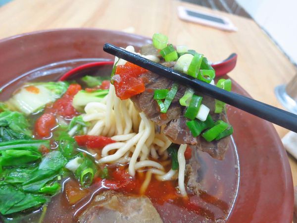 【蘆洲美食】巷口牛肉麵-美味的番茄牛肉麵