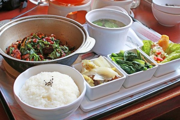 【桃園美食】茶自點複合式餐飲-現點現炒的美味茶館餐廳-桃園火車站