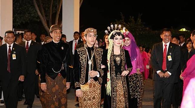 Tahu Gak Sih, 7 Tradisi Pernikahan di Indonesia Ini Sangat Unik