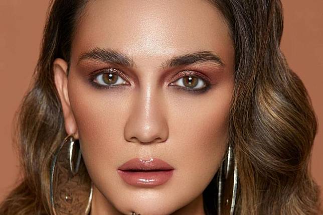 Luna Maya Tampak Awet Muda Dan Tertarik Pakai Botox Yuk Simak Efek Sampingnya Celebrities Id Line Today