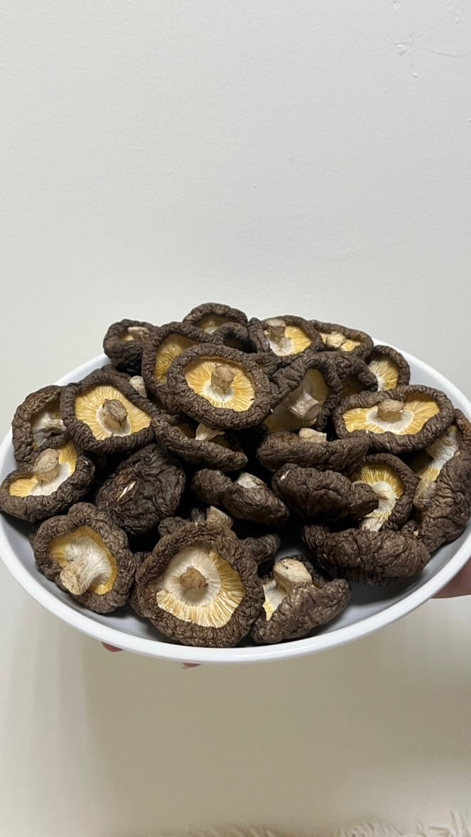新社觀峰農產行 香菇自產自銷