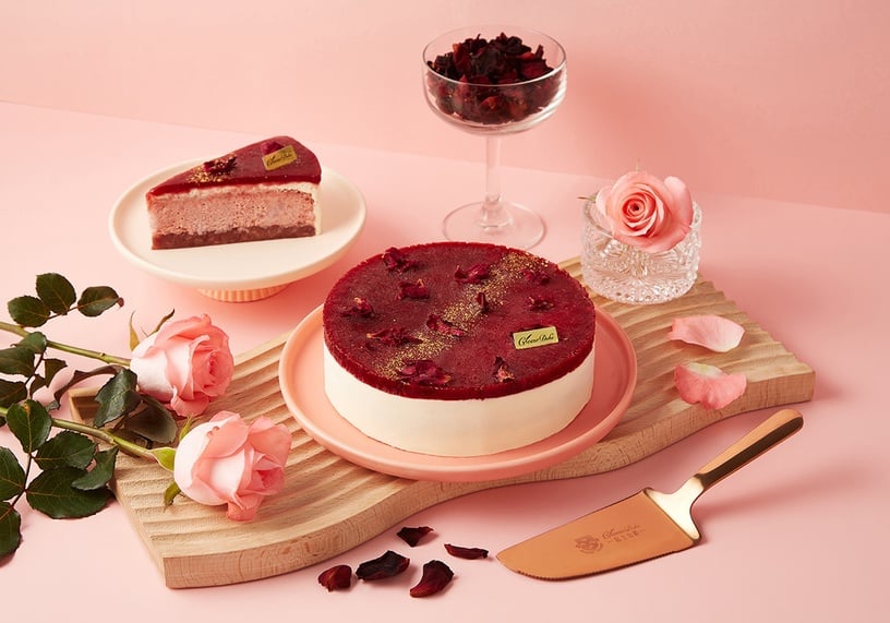 2023母親節蛋糕推薦！LADY M草莓奶油千層、哈根達斯皇冠冰淇淋蛋糕、顆顆送進媽媽心坎