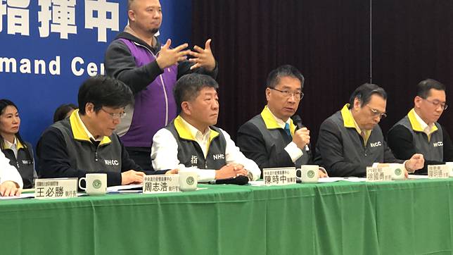 隔離台商又2人現症狀送醫！  確診維持11例、1人近期可出院