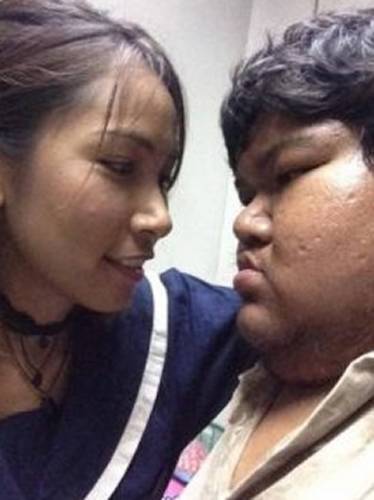 Kudi sering di-bully karena penampilannya (Stomp)   Artikel ini telah tayang di Tribunstyle.com dengan judul Pria 120kg Pacari Cewek Cantik, Di-bully dan Ditentang, 10 Tahun Berlalu Hal Tak Terduga Terjadi!, http://style.tribunnews.com/2018/04/10/pria-120kg-pacari-cewek-cantik-di-bully-dan-ditentang-10-tahun-berlalu-hal-tak-terduga-terjadi?page=2. Penulis: Anggraini Wulan Prasasti  Editor: Anggraini Wulan Prasasti