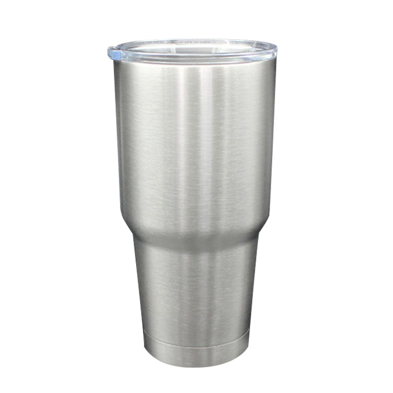 夏日就是要爽喝飲料冰鎮一天 304不銹鋼杯底，保溫保冰穩固耐用 900ml超大容量搭配超大口徑，手搖杯也能輕鬆放入 夏日福利大回饋 4入一組配到好只要 $199 冰壩杯、杯蓋、杯墊、提把一次擁有 ▲ 