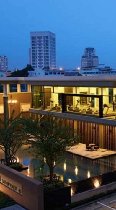D Condo Market