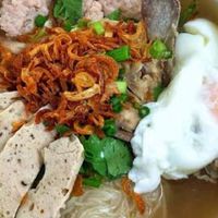 ร้านจั๊บญวนเดชอุดม แม่อรนี่