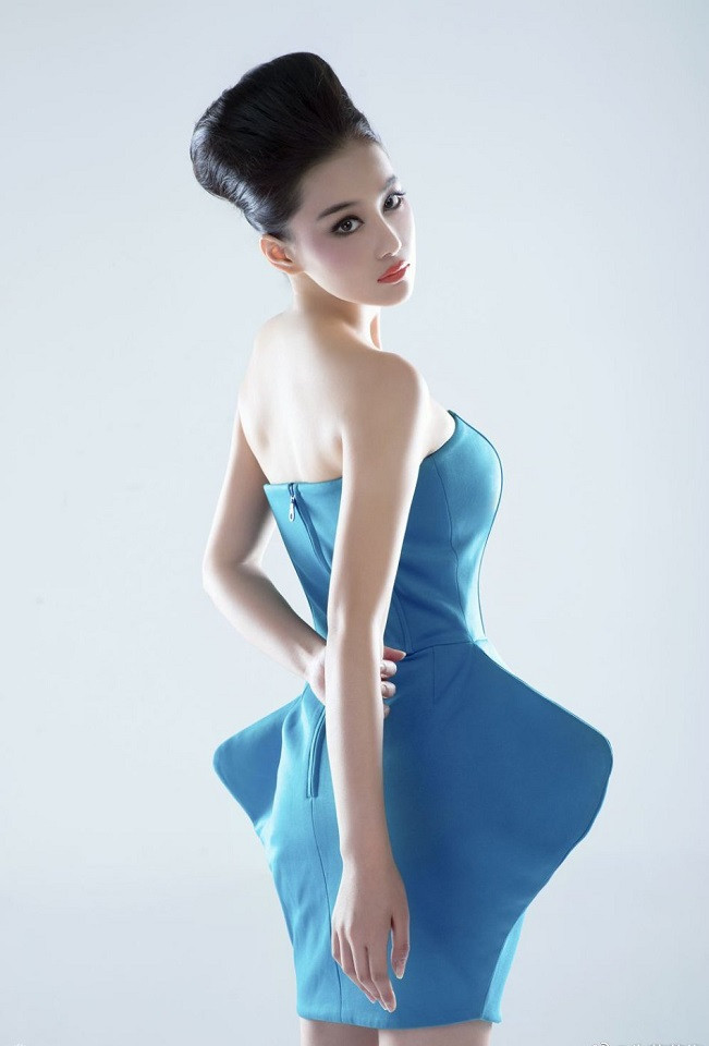 「沙漏身形」美腿女神9：張馨予