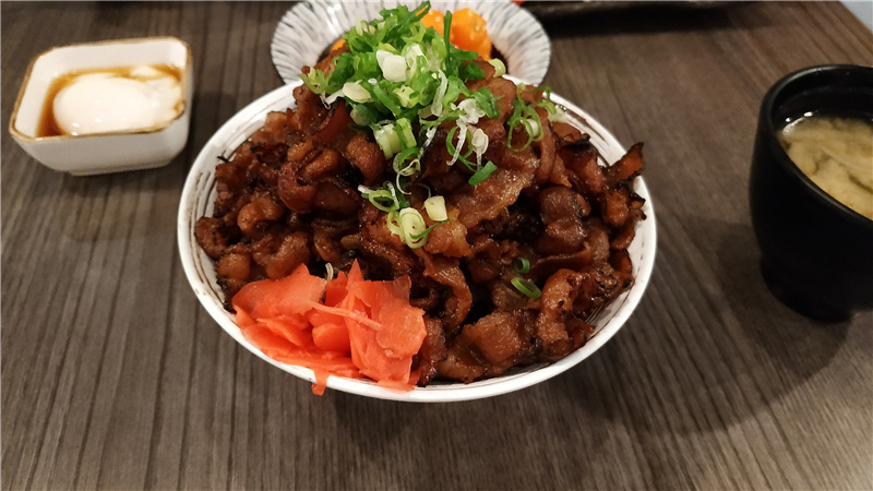 探店 高雄三民區美食汍樂滿盛燒肉丼，美味又好吃的燒肉丼19.jpg