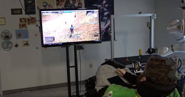 癱瘓男子用腦波操控玩《FFXIV》，我們離 Cyborg 時代又進一步了