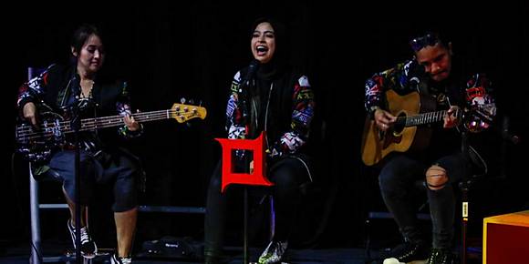 Lirik Dan Chord Lagu Pelan Pelan Saja Dari Kotak Kompas Com Line Today