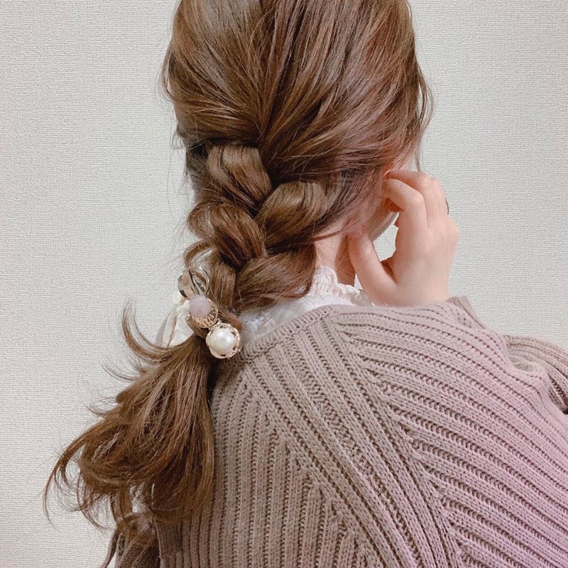 誰でも簡単 後ろで三つ編みにする方法 たるまないpointからアレンジまで Mine