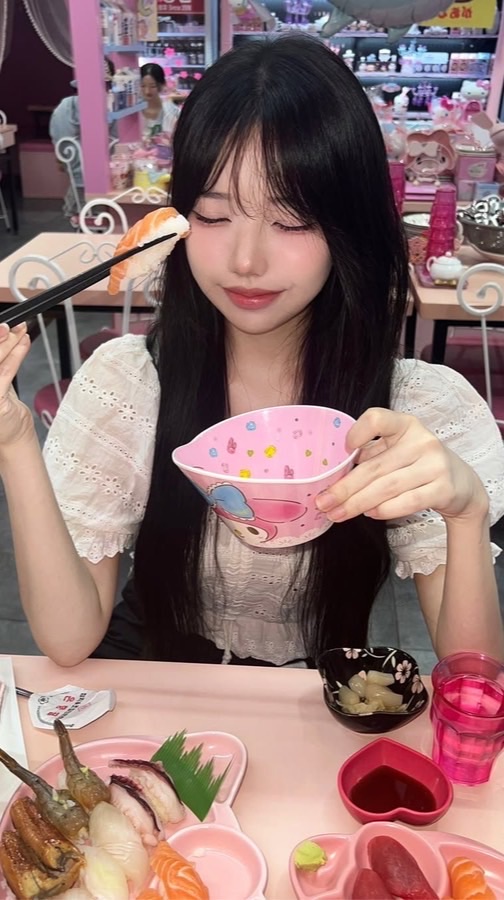 แจกรูปดาราเกาหลี♥️