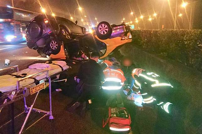 國1北上65.2K二車相撞交疊 高齡99歲婦人死亡