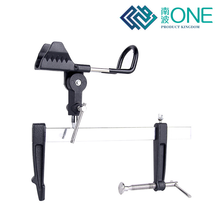 年度全新升級｜全身鋁合金製【齒輪型-筏釣支架】 商品敘說 可輕鬆固定在橋上 / 船上 / 欄杆 任何可以夾住的地方 使用方法不設限！ 釣魚時解放雙手的神器，喜歡釣魚的你絕對適合擁有 ! 【三大優勢，一