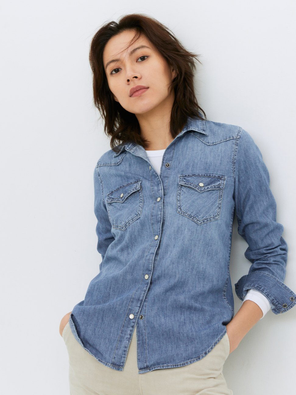 女裝 水洗長袖西部風牛仔襯衫-淺靛藍