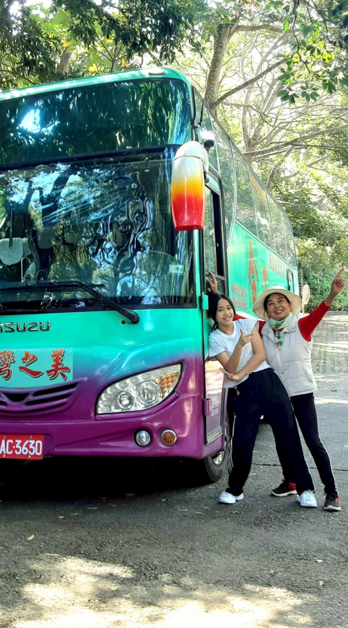 🚌台灣😎盧😎嚕米🚌