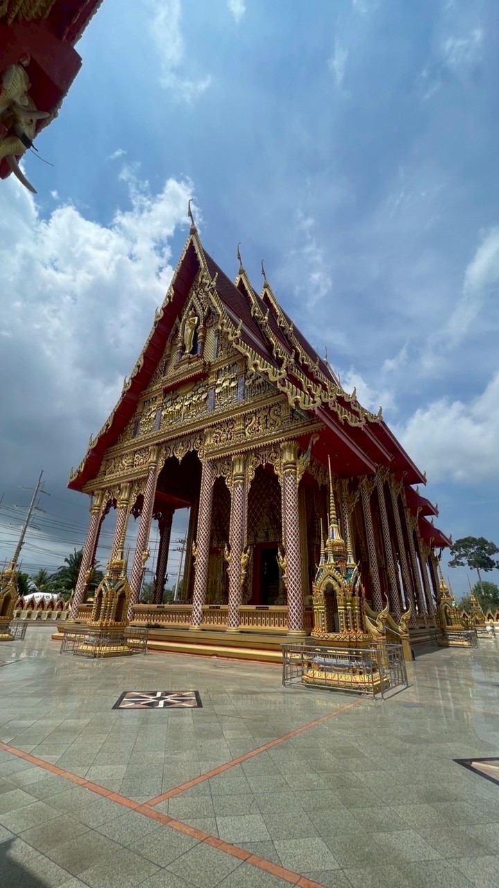 อนุโมทนาบุญ ร่วมบุญถวายโคมไฟ วัดห้วยใหญ่ จังหวัดชลบุรี