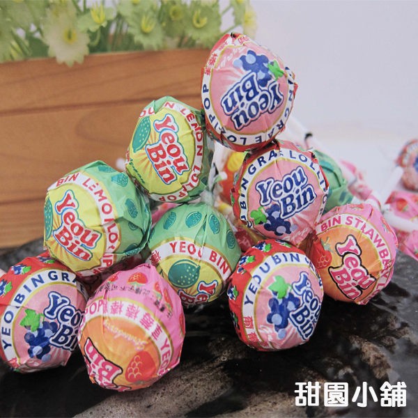 品名：水果棒棒糖 規格： 300g/包 約20支,實際數量以重量為主 尺寸 : 棒棒糖直徑約2公分、 含棒總長約9公分 商品介紹： 大家都愛的水果棒棒糖! 衛生方便單包裝 聖誕節.婚禮小物.婚禮喜糖都