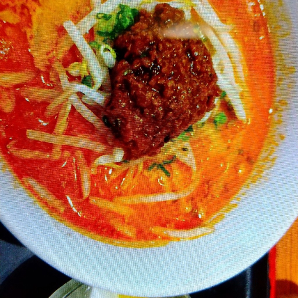 ユーザーが投稿した担々麺セットの写真 - 実際訪問したユーザーが直接撮影して投稿した矢田南上海料理上海湯包小館 イオンモール ナゴヤドーム前店の写真
