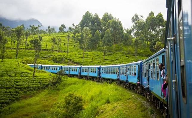 5 Perjalanan Kereta dengan Pemandangan Terindah di Asia! 