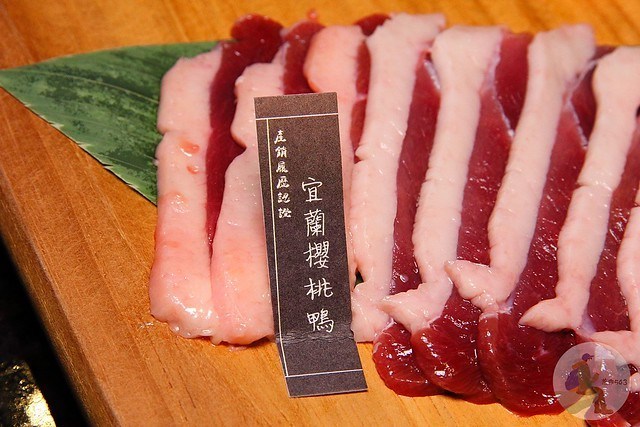 和牛賀炭火燒肉台中大墩店